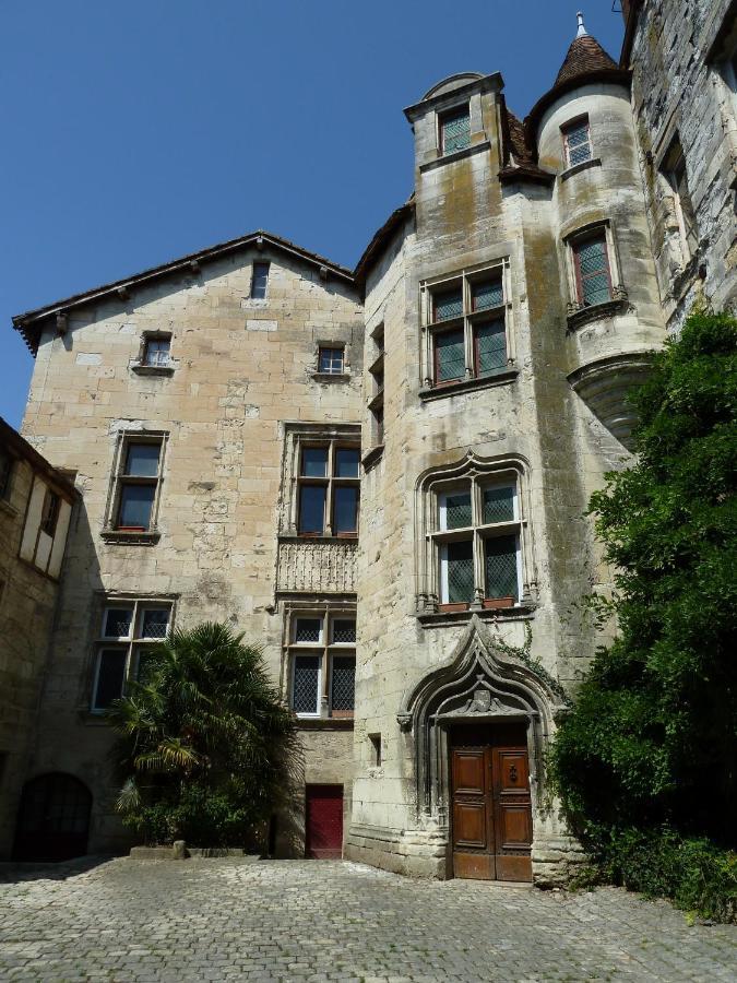 Apartamento Corps Et Graphi Périgueux Exterior foto